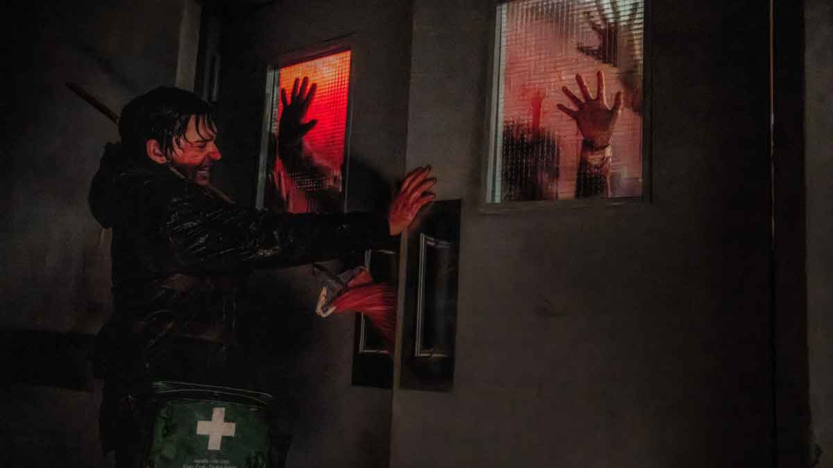 Resident Evil enseña cómo quiere trasladar el terror de los videojuegos al cine sin limitarse a copiar escenas
