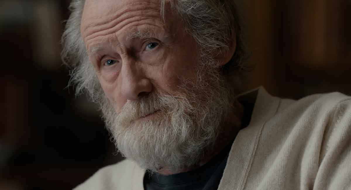 EXCLUSIVA | Bill Nighy se enfrenta al daño que ha causado a su familia en este clip de Sus hijos
